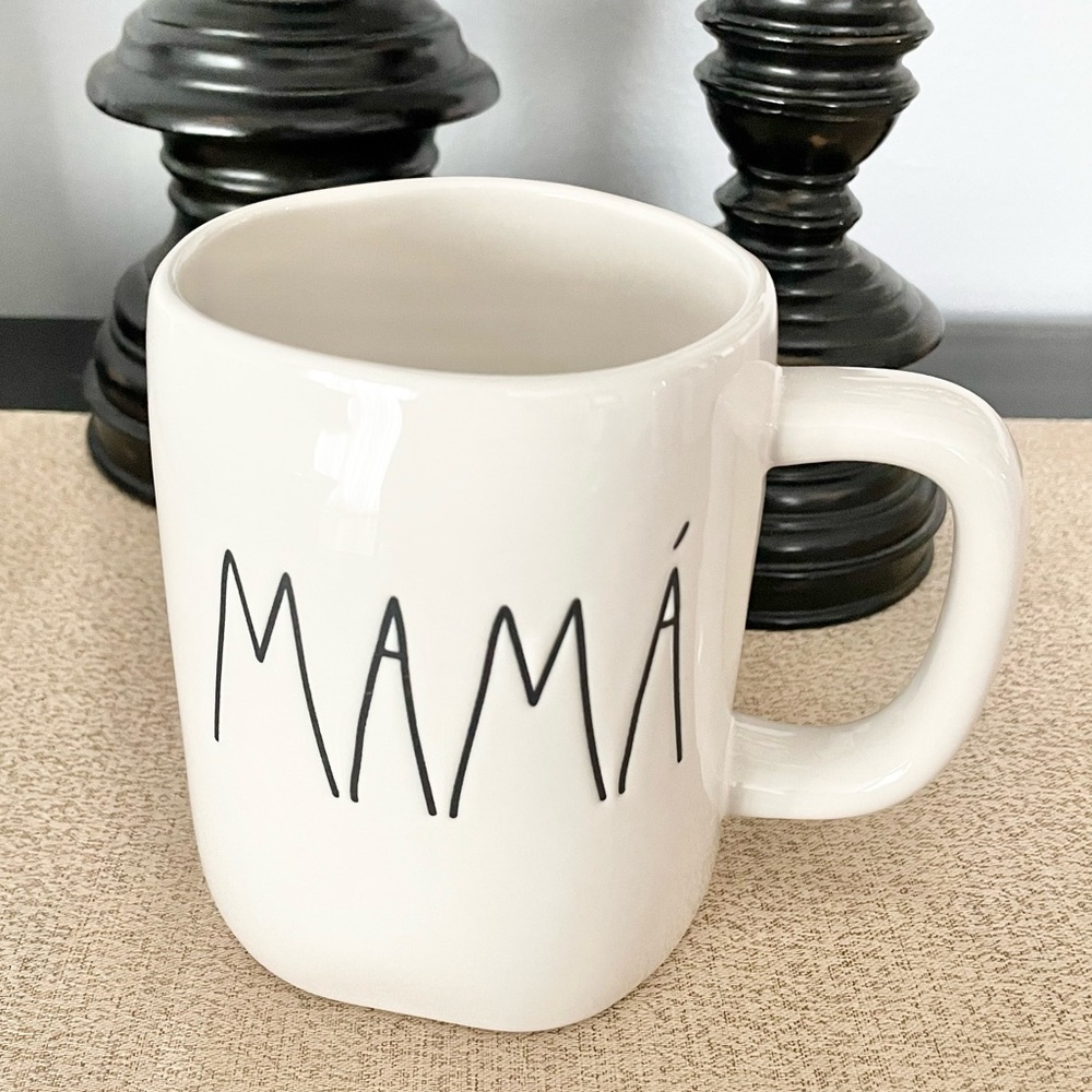 🆕Rae Dunn MAMÀ Ceramic Mug